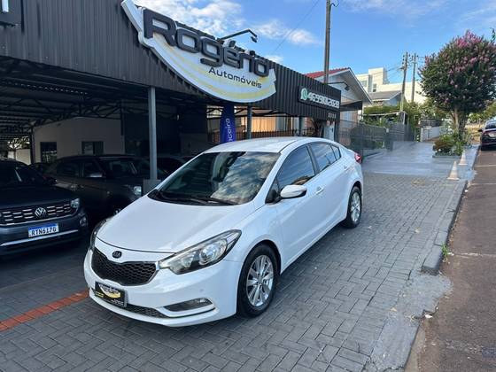 KIA CERATO 1.6 SX 16V FLEX 4P AUTOMÁTICO KIA CERATO 1.6 SX 16V FLEX 4P AUTOMÁTICO